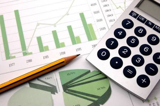 Tax and financial calculation papers